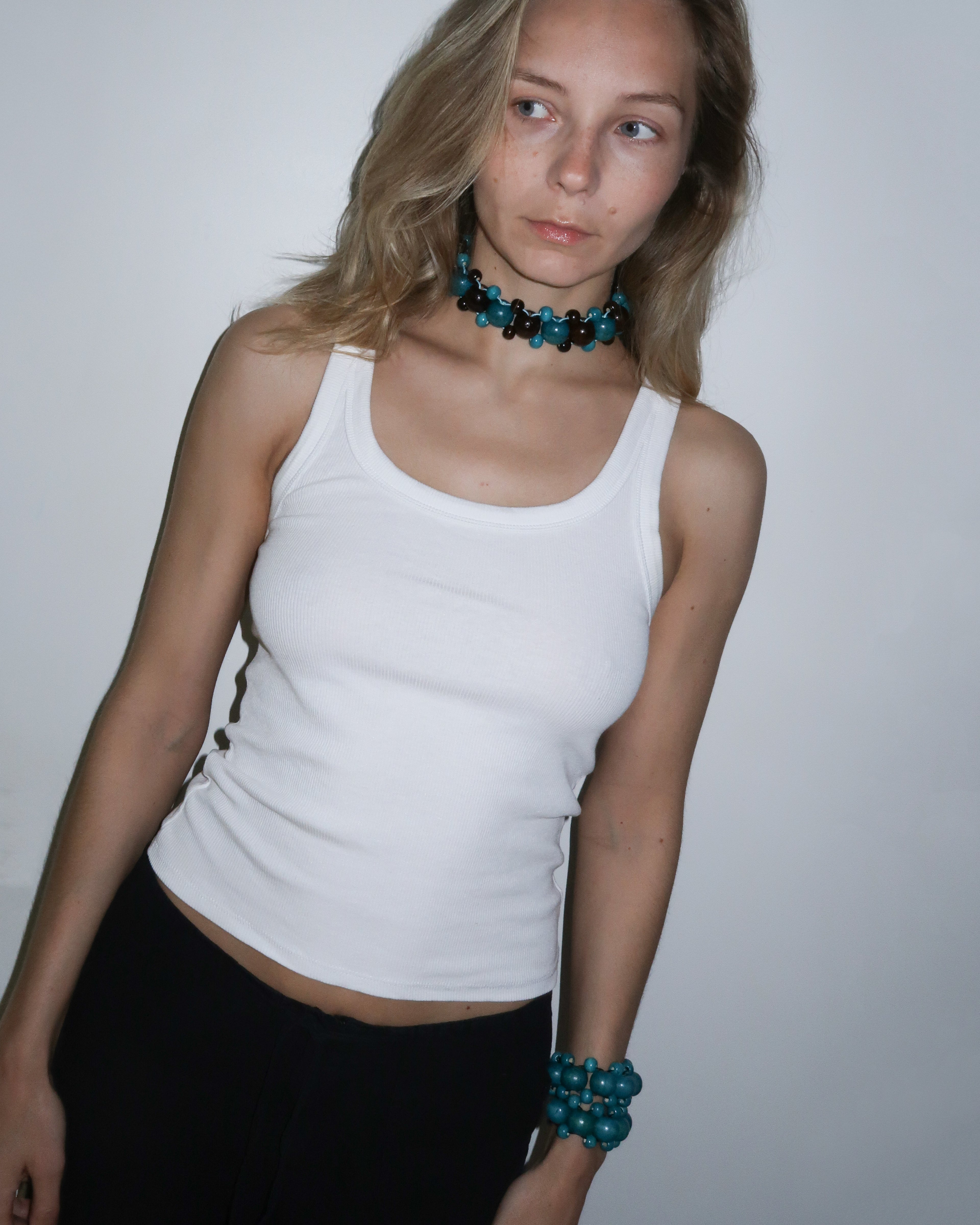 TEAL BEADS NECKLACE
