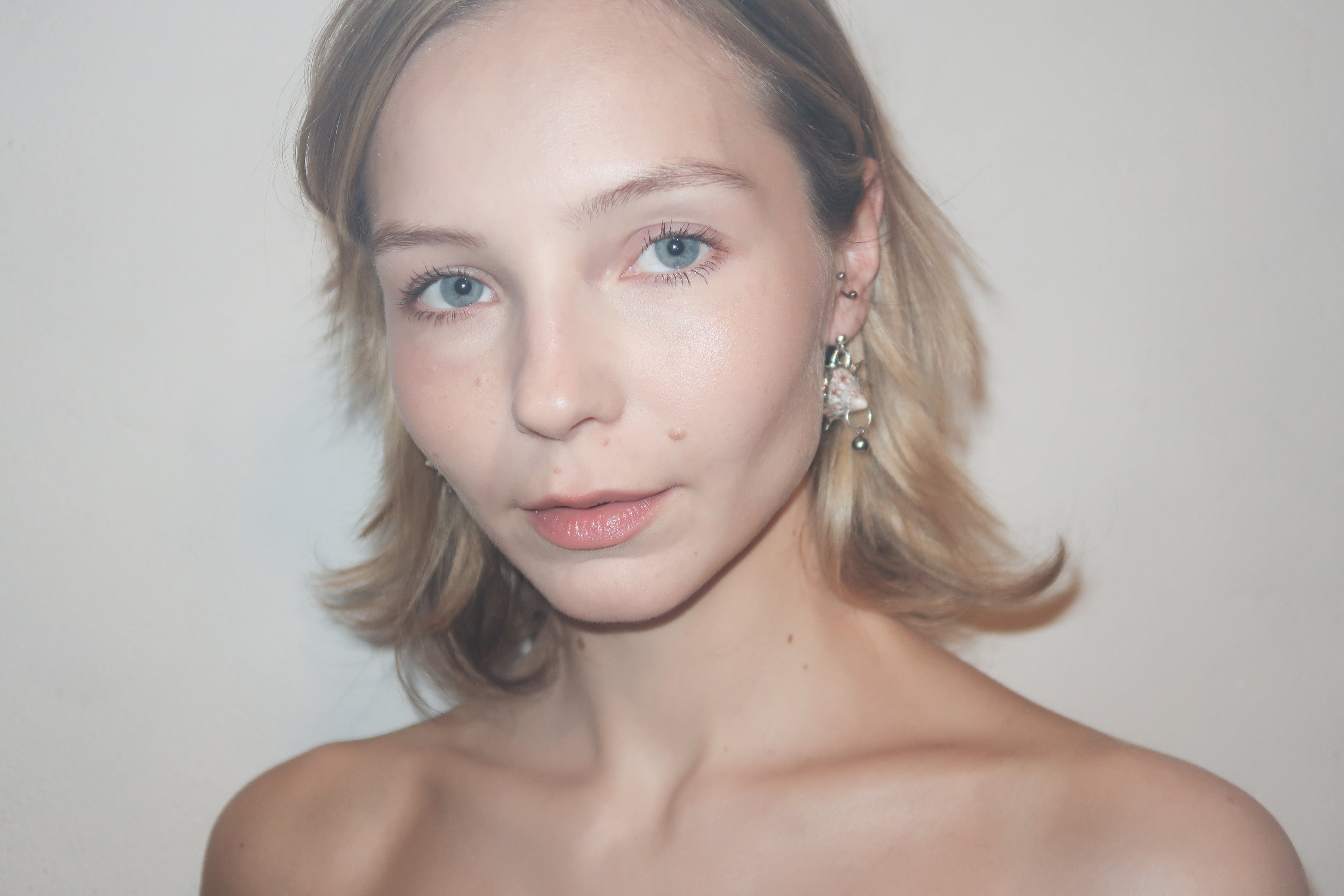 Pierced Shell earrings